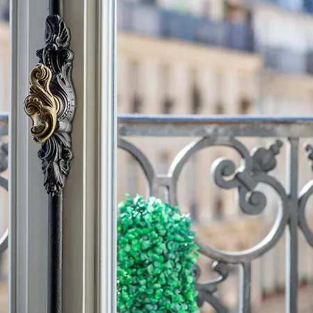 Le Beau Marais - Luxury Apartments, Air Cond, Lift Paris