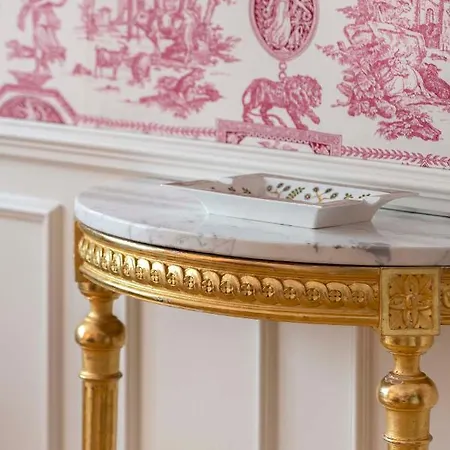 Le Beau Marais - Luxury Apartments, Air Cond, Lift Apartment Paris