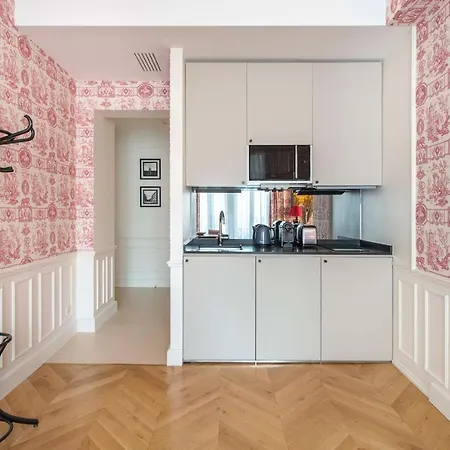 Le Beau Marais - Luxury Apartments, Air Cond, Lift Apartment Paris