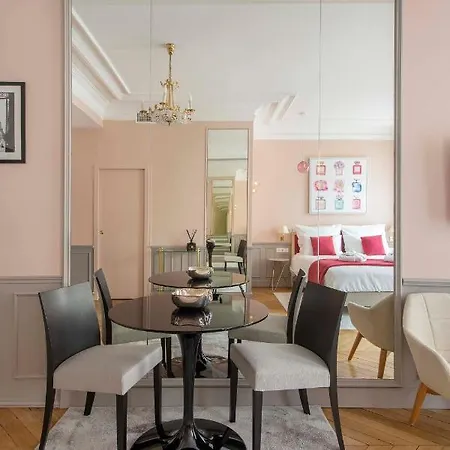 Le Beau Marais - Luxury Apartments, Air Cond, Lift * Paris