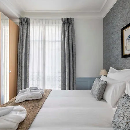 Le Beau Marais - Luxury Apartments, Air Cond, Lift Paris