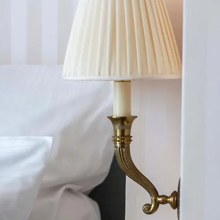 Le Beau Marais - Luxury Apartments, Air Cond, Lift Paris