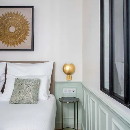 Le Beau Marais - Luxury Apartments, Air Cond, Lift Apartment