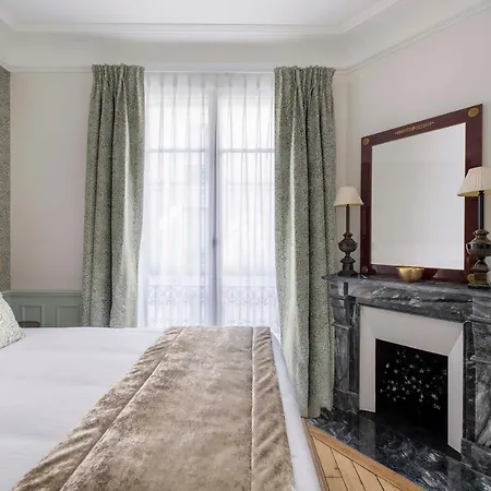 Le Beau Marais - Luxury Apartments, Air Cond, Lift Apartment