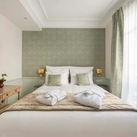 Le Beau Marais - Luxury Apartments, Air Cond, Lift Apartment *