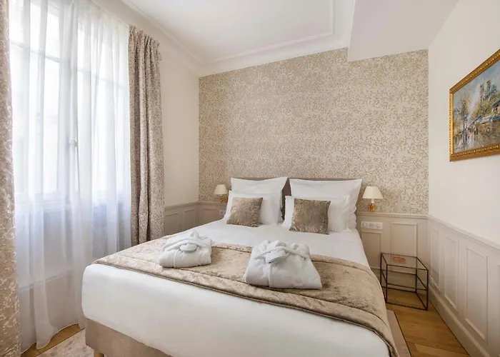 Le Beau Marais - Luxury Apartments, Air Cond, Lift * פריז