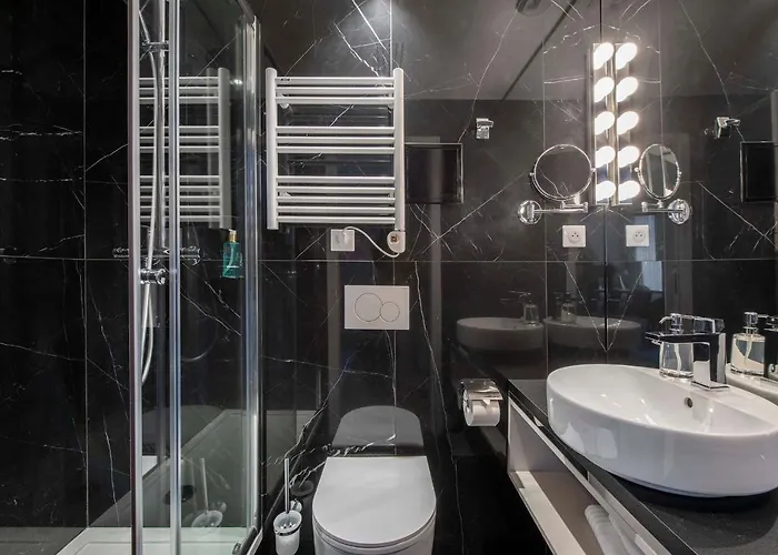 Le Beau Marais - Luxury Apartments, Air Cond, Lift